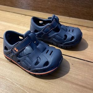 Brand new navy blue Stride Rite sandals size 3